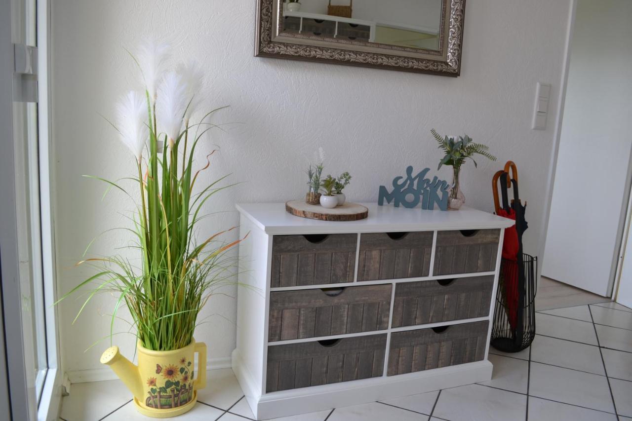 Hinte Ferienhaus Am Wasser מראה חיצוני תמונה